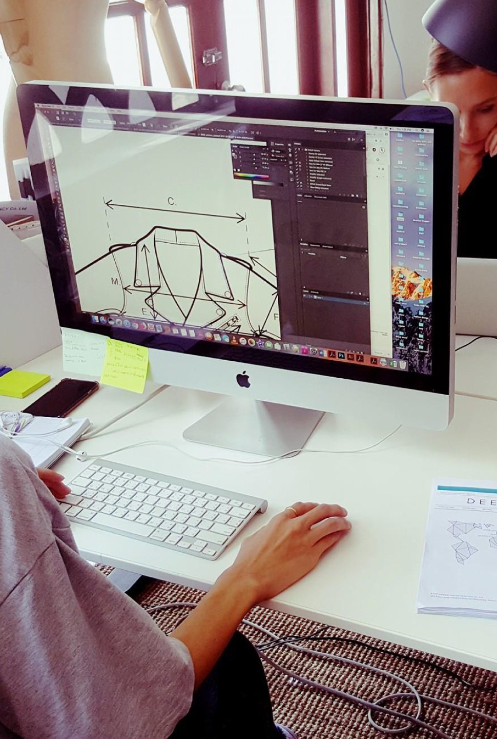 Digital jacket pattern development workstation for custom waterproof shell OEM sampling